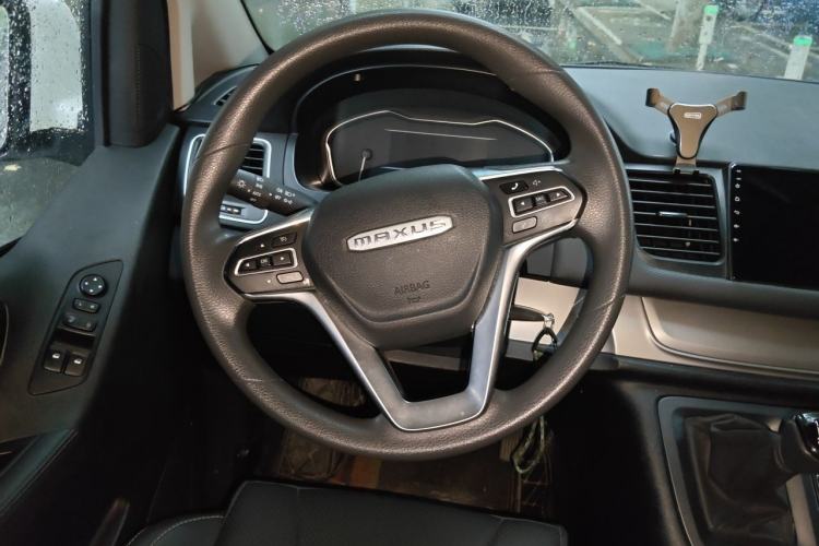 Used SAIC MAXUS G10 2023 2.0L Manual Multi-Function Version Gasoline 7 Seats Steering Wheel