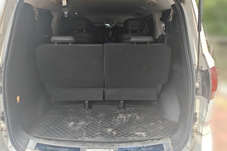 Used SAIC MAXUS G10 2023 2.0L Manual Multi-Function Version Gasoline 7 Seats Trunk