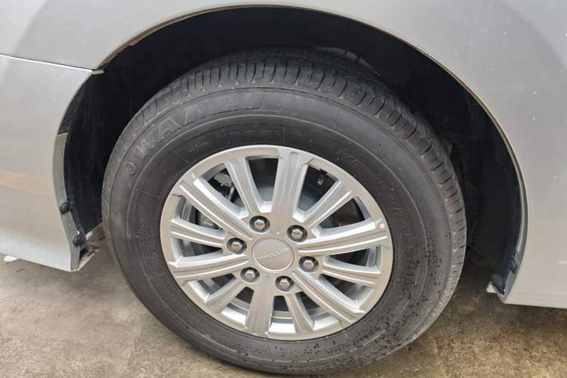 Used SAIC MAXUS G10 2024 2.0L Manual Multi-Function Travel Version CNG 7-Seater Right Rear Wheel Hub