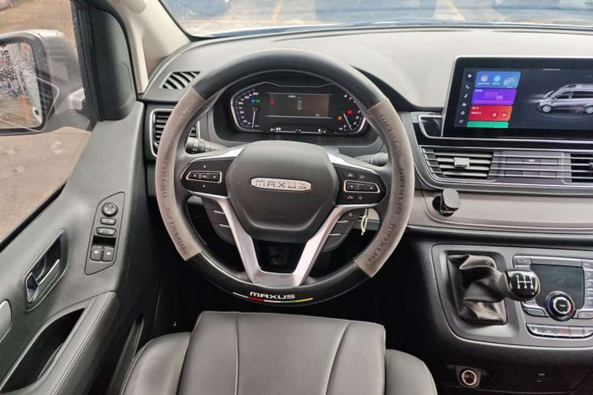 Used SAIC MAXUS G10 2024 2.0L Manual Multi-Function Travel Version CNG 7-Seater Steering Wheel