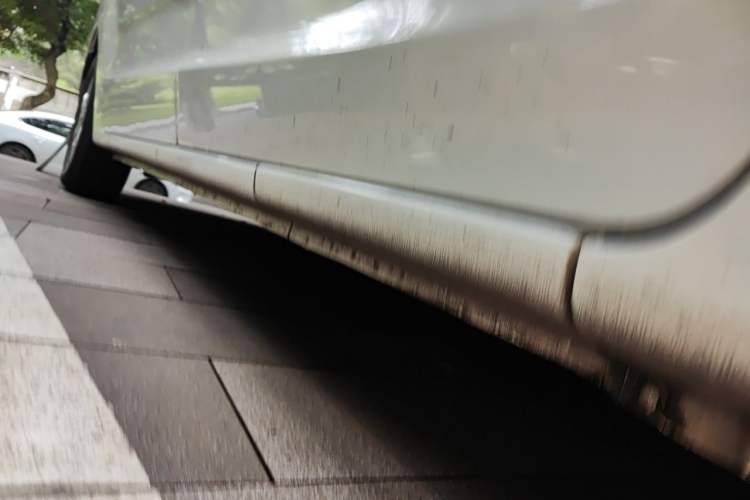 Used SAIC MAXUS G10 2024 2.0L Manual Multifunction Travel Edition CNG 9-Seater Chassis Front Right