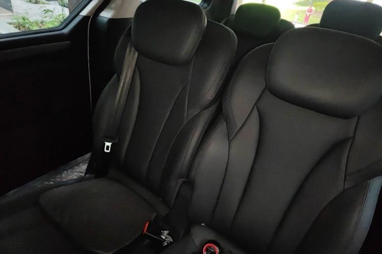 Used SAIC MAXUS G10 2024 2.0L Manual Multifunction Travel Edition CNG 9-Seater Left Rear Seat
