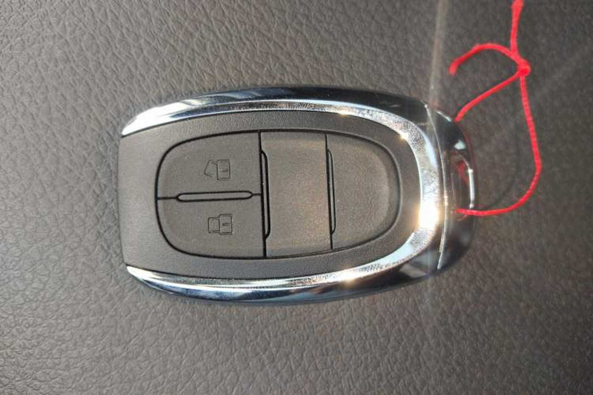Used SAIC MAXUS G10 2025 MAX 2.0T Automatic Luxury Edition Diesel 7-Seater Interior 1