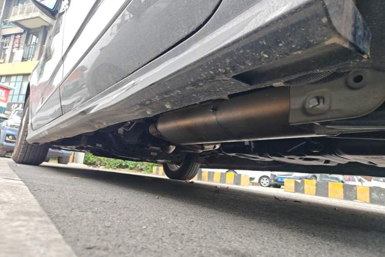 Used SAIC MAXUS G10 2025 MAX 2.0T Automatic Luxury Edition Diesel 7-Seater Left Side Sill