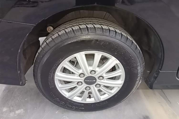 Used SAIC MAXUS G10 2025 MAX 2.0T Automatic Executive Edition Gasoline 7-Seater Right Rear Wheel Hub