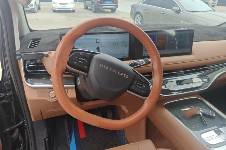 Used SAIC MAXUS G10 2025 MAX 2.0T Automatic Flagship Edition Gasoline 7-Seater Steering Wheel