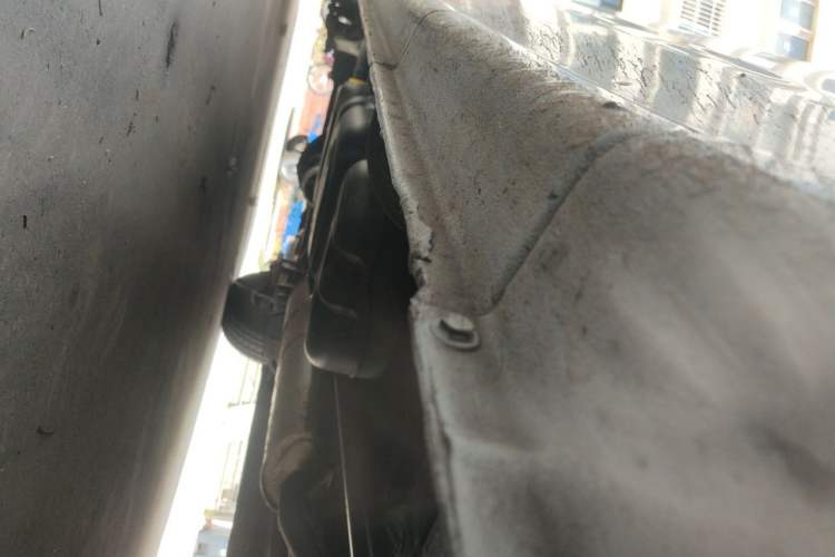 Used SAIC MAXUS G10 2025 2.0L Manual Mid-Range Travel Edition CNG 7-Seater Chassis Front Right