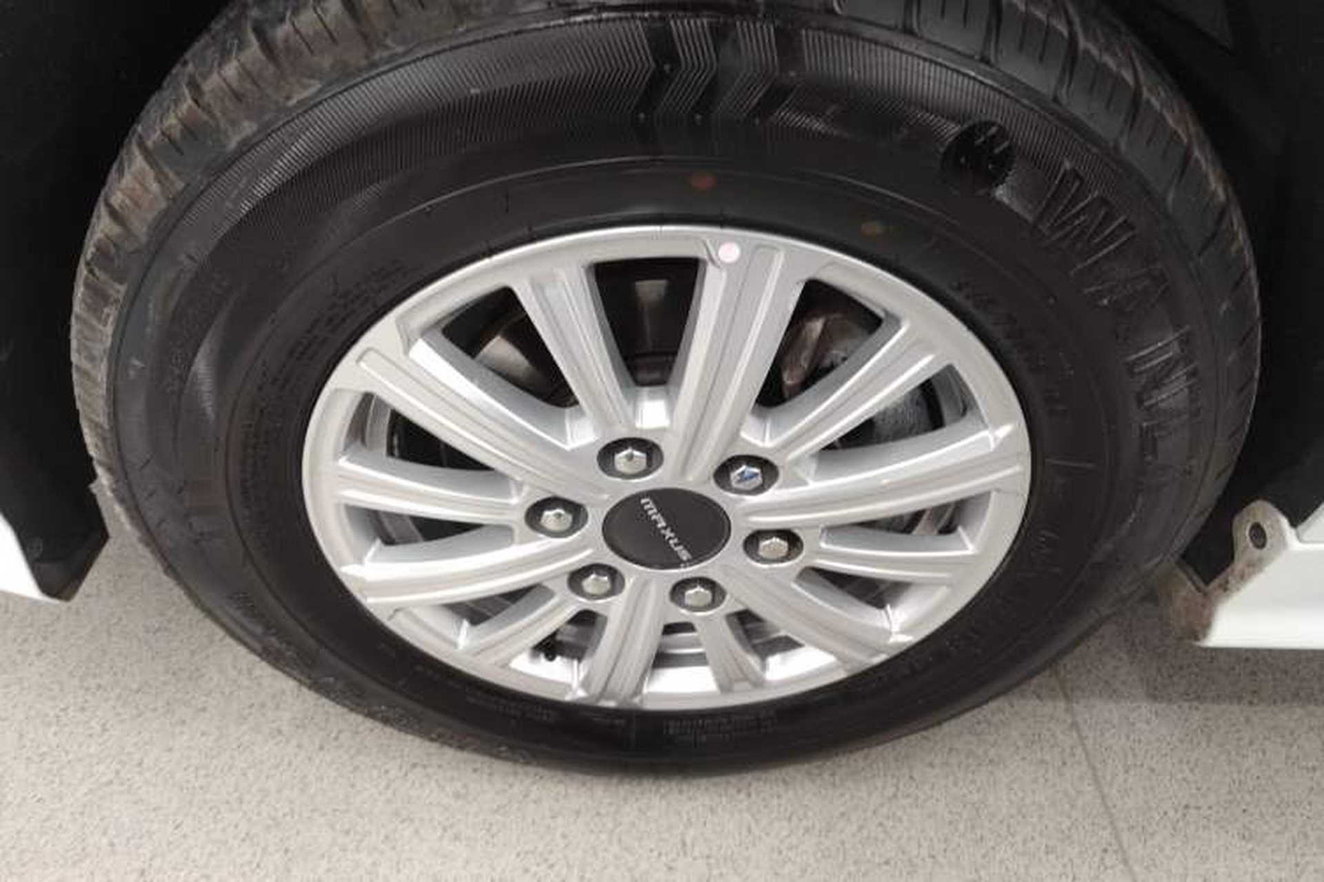 Used SAIC MAXUS G10 2025 MAX 2.0T Automatic Executive Edition Gasoline 7-Seater Left Front Wheel Hub