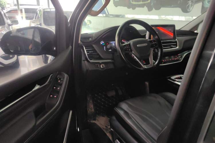Used SAIC MAXUS G20 2021 PLUS 2.0T Gasoline Automatic Luxury Edition Driver Seat