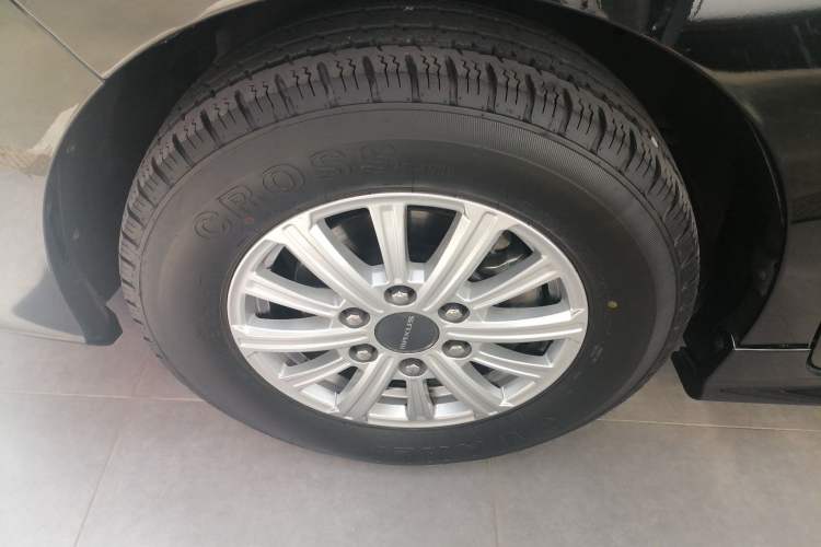 Used SAIC MAXUS G20 2023 Facelifted ES 2.0T Gasoline Automatic Value Edition Exterior 1