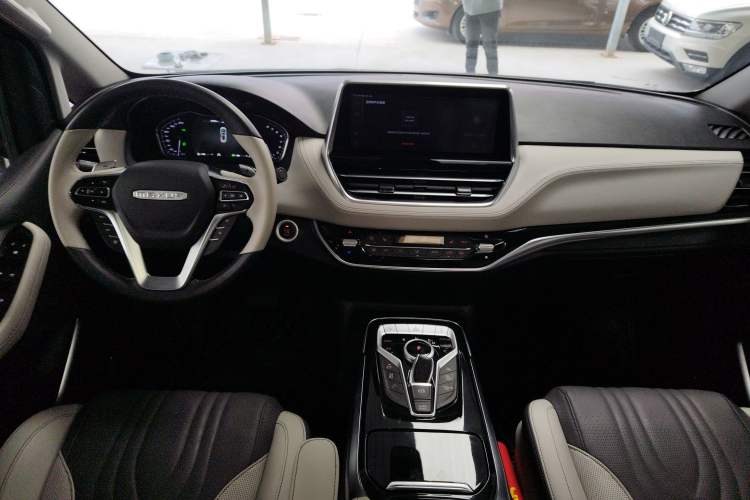 Used SAIC MAXUS G20 2020 2.0T Gasoline Automatic ZhiZun Edition Interior 2