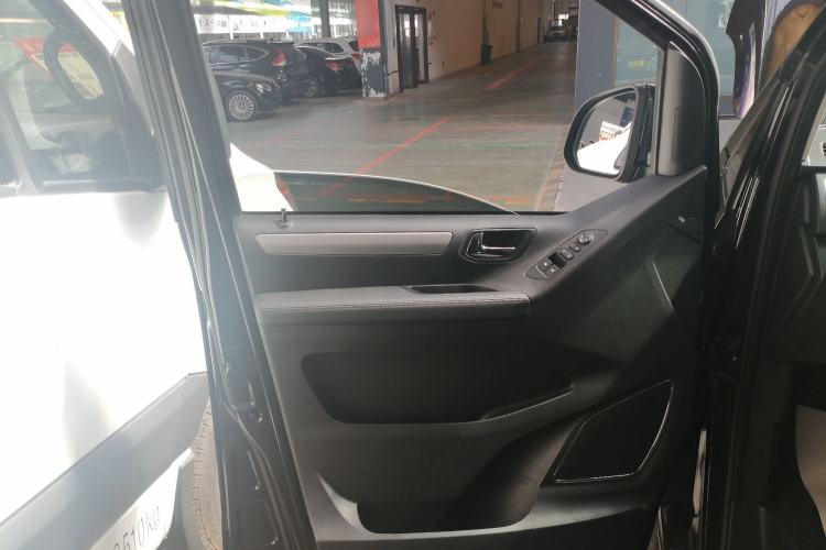 Used SAIC MAXUS G20 2023 Facelifted ES 2.0T Gasoline Automatic Value Edition Interior 7