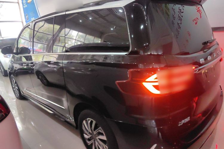 Used SAIC MAXUS G20 2021 PLUS 2.0T Gasoline Automatic Luxury Edition Left Side