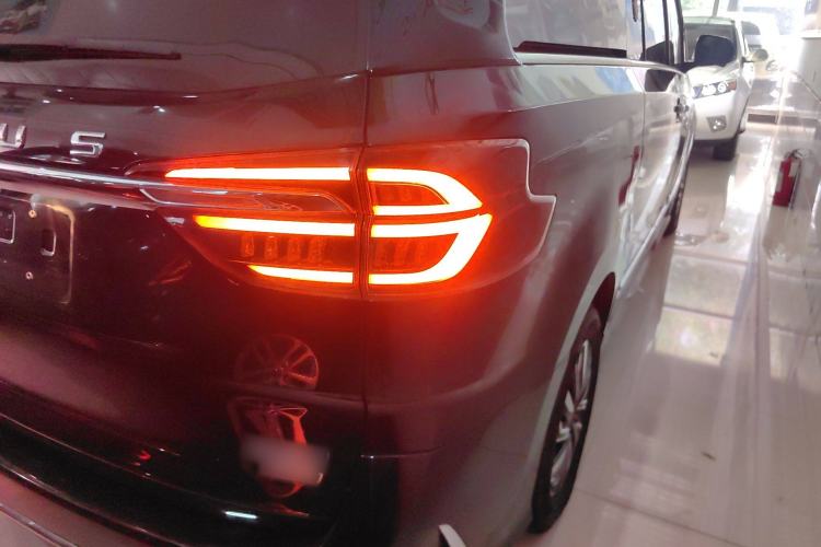 Used SAIC MAXUS G20 2021 PLUS 2.0T Gasoline Automatic Luxury Edition Right Rear Taillight