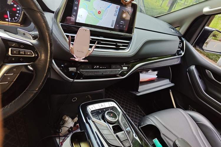 Used SAIC MAXUS G20 2019 First Edition 2.0T Automatic ZhiZun Version China V Standard Audio And AC Panel