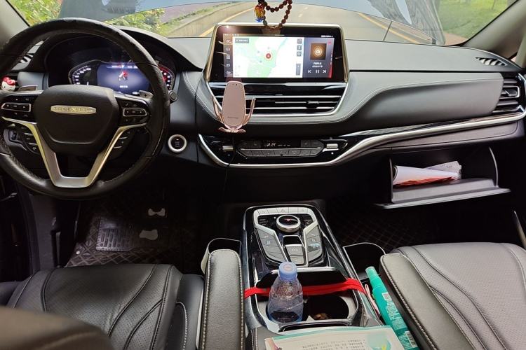 Used SAIC MAXUS G20 2019 First Edition 2.0T Automatic ZhiZun Version China V Standard Center Console