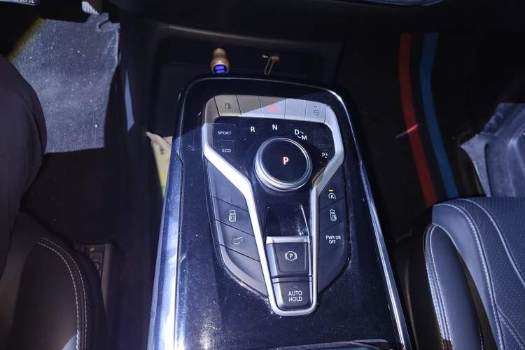 Used SAIC MAXUS G20 2019 First Edition 2.0T Automatic Luxury Executive Version China V Standard Gear Lever