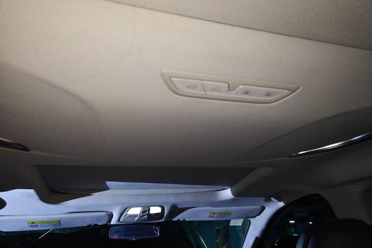 Used SAIC MAXUS G20 2019 First Edition 2.0T Automatic Luxury Executive Version China V Standard Headliner