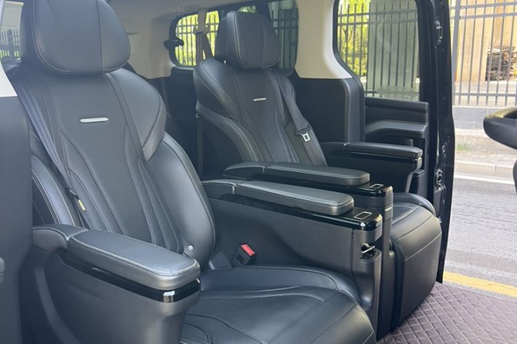 Used SAIC MAXUS G20 2019 First Edition 2.0T Automatic ZhiZun Version China V Standard Interior 10