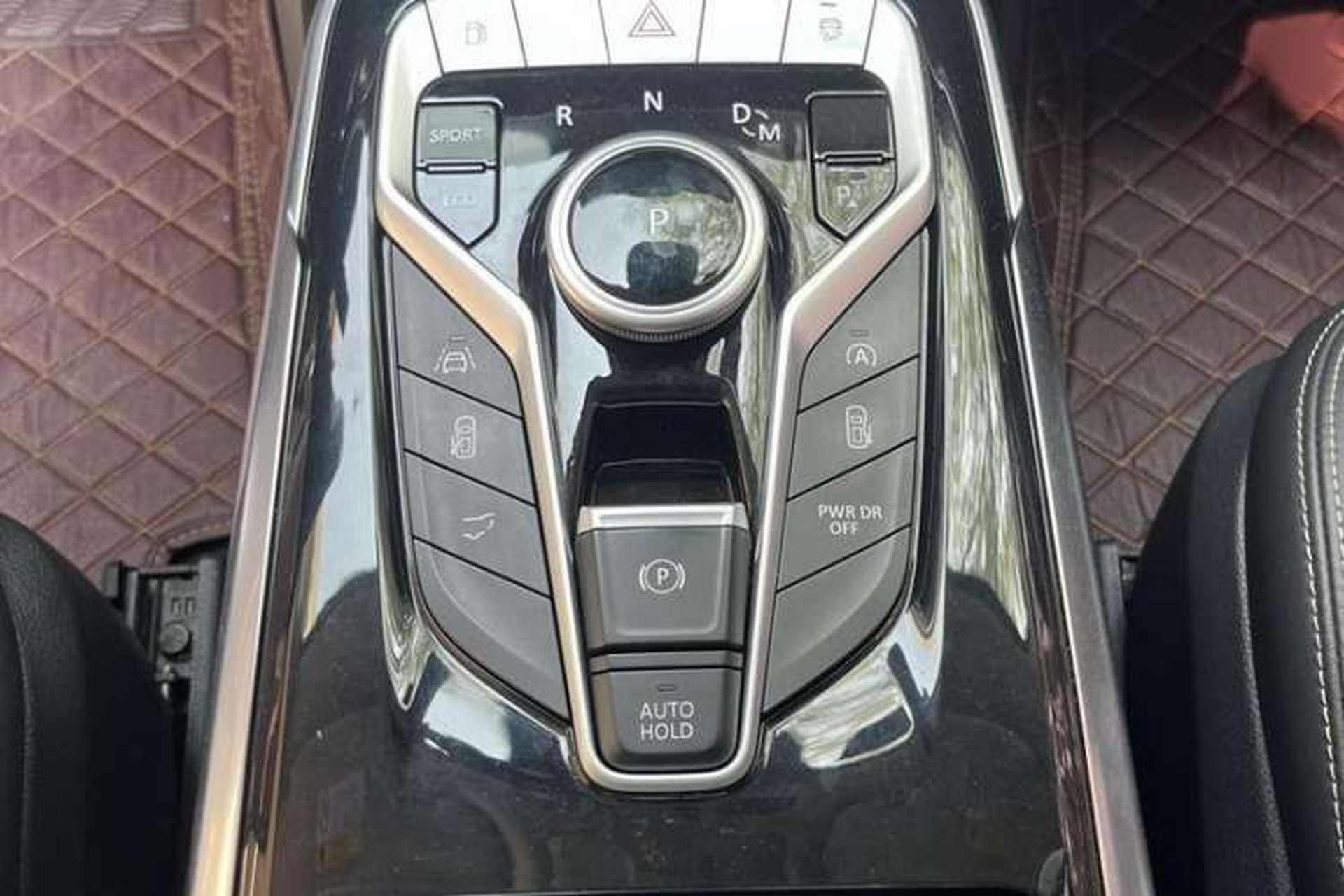 Used SAIC MAXUS G20 2019 First Edition 2.0T Automatic ZhiZun Version China V Standard Interior 3