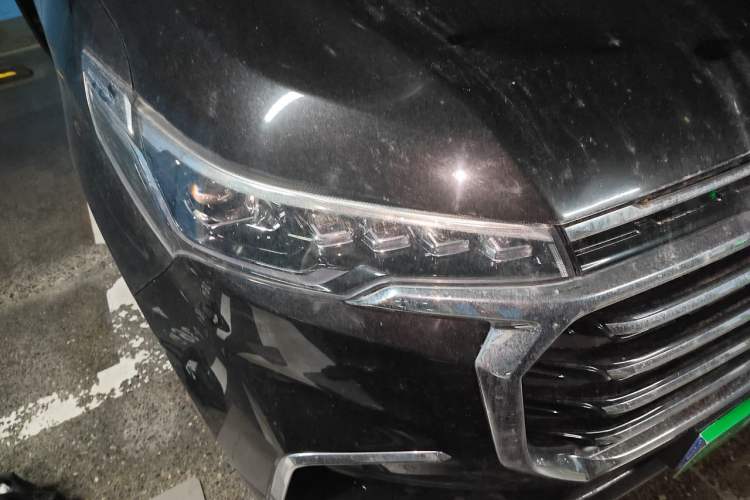 Used SAIC MAXUS G20 2019 First Edition 2.0T Automatic Luxury Executive Version China V Standard Right Front Headlight