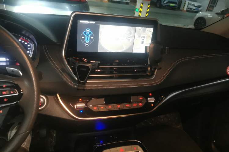 Used SAIC MAXUS G20 2019 First Edition 2.0T Automatic Luxury Version China V Standard Audio And AC Panel