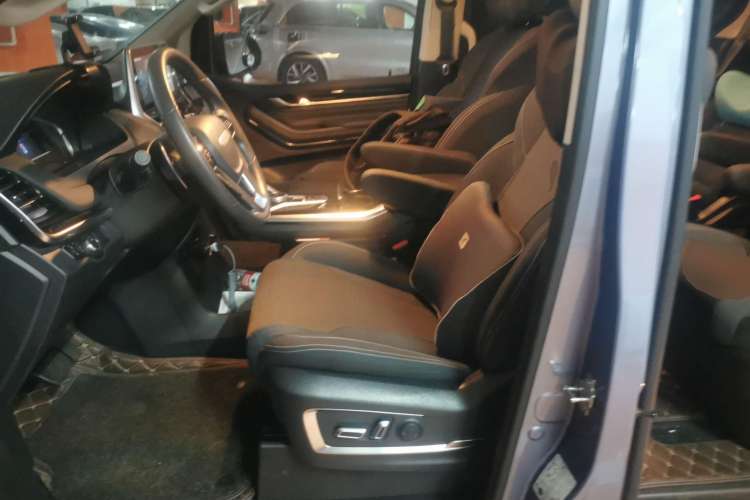 Used SAIC MAXUS G20 2019 First Edition 2.0T Automatic Luxury Version China V Standard Left Front Seat