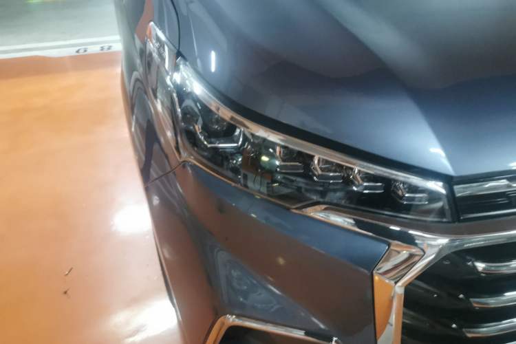 Used SAIC MAXUS G20 2019 First Edition 2.0T Automatic Luxury Version China V Standard Right Front Headlight
