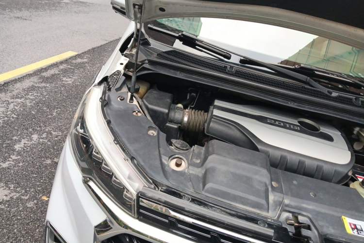 Used SAIC MAXUS G20  Engine Bay Right