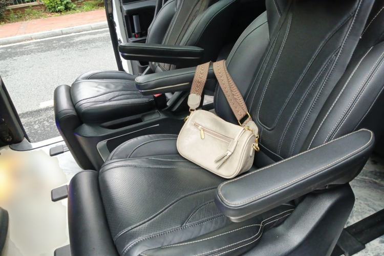 Used SAIC MAXUS G20  Left Rear Seat