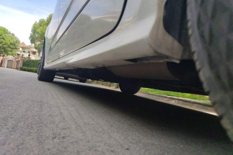 Used SAIC MAXUS G20 2019 First Edition 2.0T Automatic ZhiZun Version China V Standard Chassis Rear Left