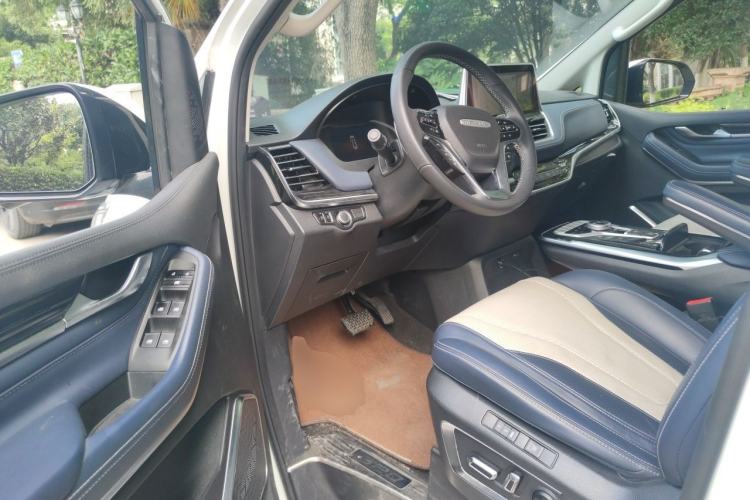 Used SAIC MAXUS G20 2019 First Edition 2.0T Automatic ZhiZun Version China V Standard Driver Seat
