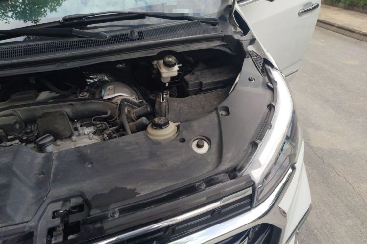 Used SAIC MAXUS G20 2019 First Edition 2.0T Automatic ZhiZun Version China V Standard Engine Bay Left