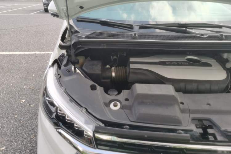 Used SAIC MAXUS G20 2019 First Edition 2.0T Automatic ZhiZun Version China V Standard Engine Bay Right
