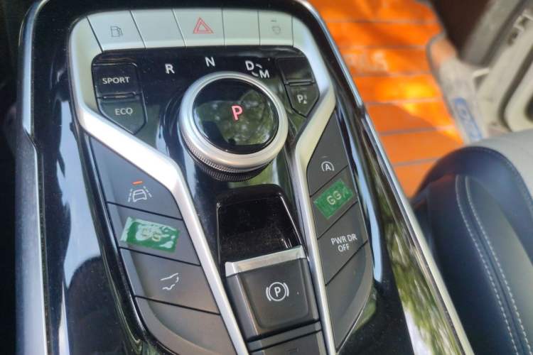 Used SAIC MAXUS G20 2019 First Edition 2.0T Automatic ZhiZun Version China V Standard Gear Lever