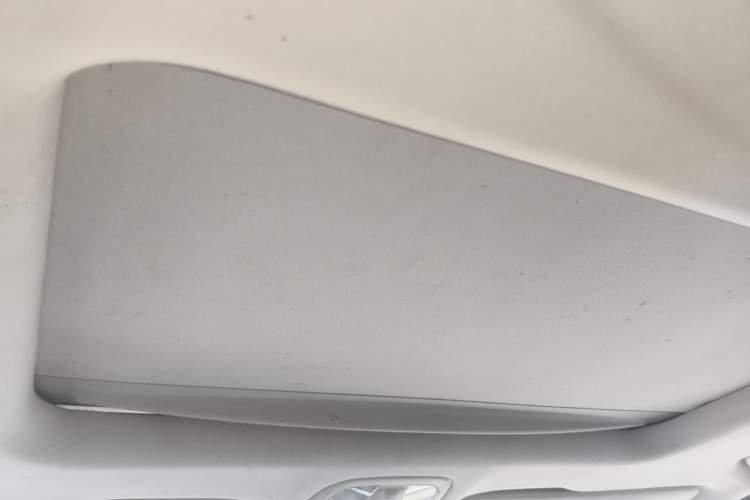 Used SAIC MAXUS G20 2019 First Edition 2.0T Automatic Luxury Executive Version China V Standard Headliner
