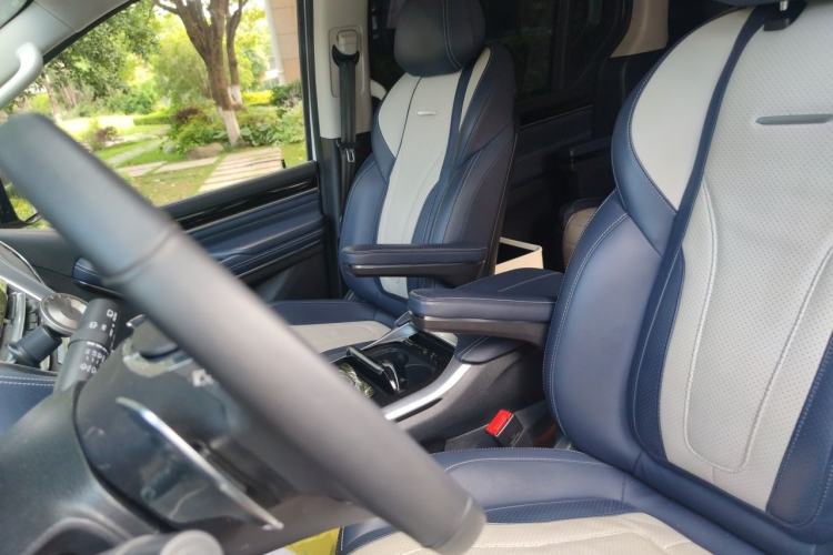 Used SAIC MAXUS G20 2019 First Edition 2.0T Automatic ZhiZun Version China V Standard Left Front Seat