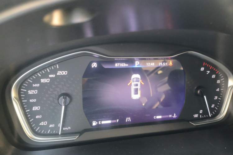Used SAIC MAXUS G20 2019 First Edition 2.0T Automatic Luxury Version China V Standard Odometer Close Up