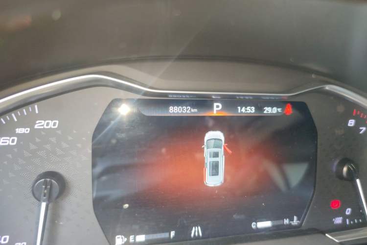 Used SAIC MAXUS G20 2019 First Edition 2.0T Automatic ZhiZun Version China V Standard Odometer Close Up