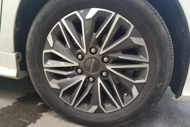 Used SAIC MAXUS G20 2019 First Edition 2.0T Automatic ZhiZun Version China V Standard Right Front Wheel Hub