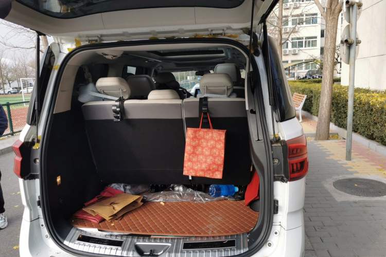 Used SAIC MAXUS G20 2019 First Edition 2.0T Automatic ZhiZun Version China V Standard Trunk