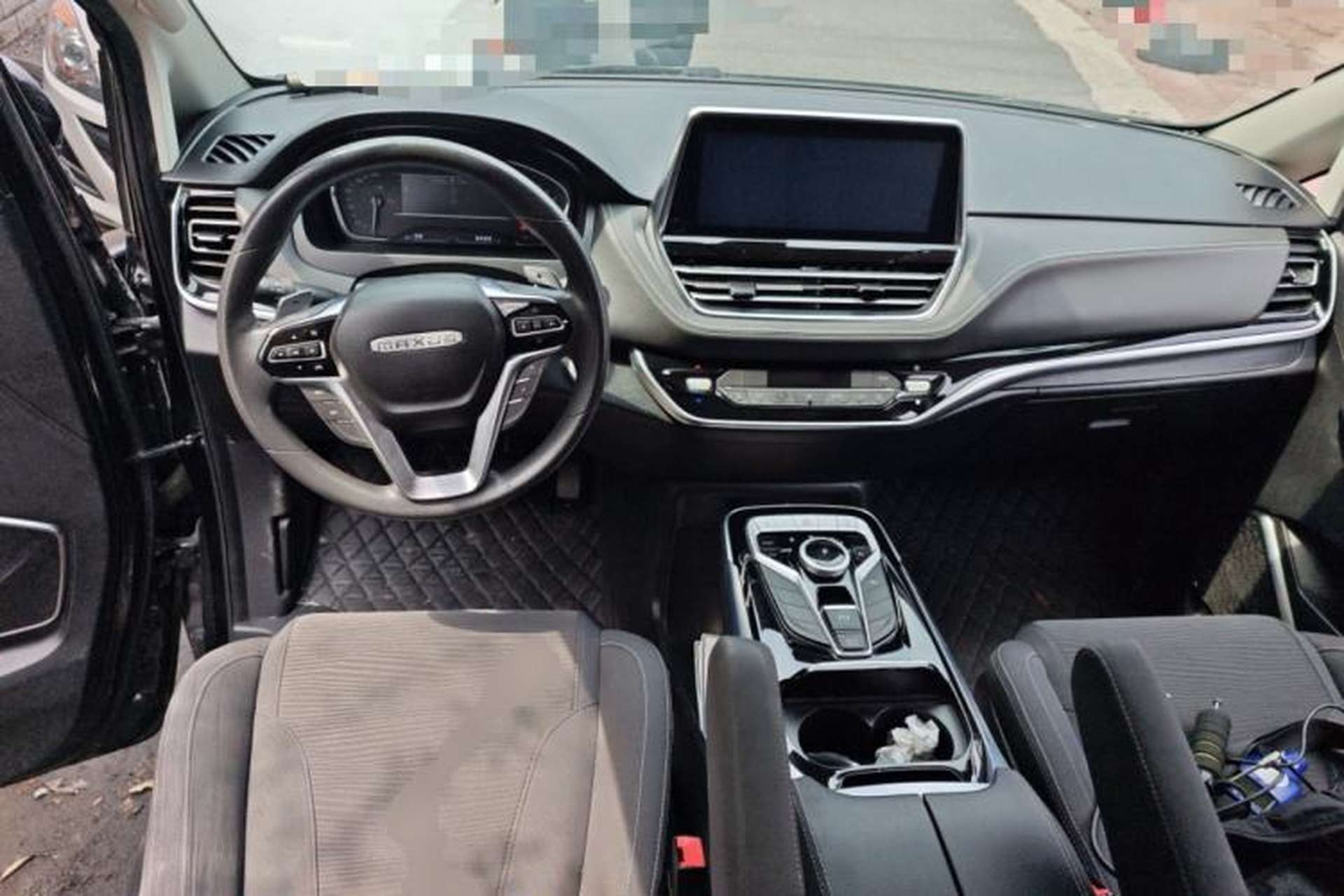 Used SAIC MAXUS G20 2020 2.0T Gasoline Automatic Luxury Edition Center Console