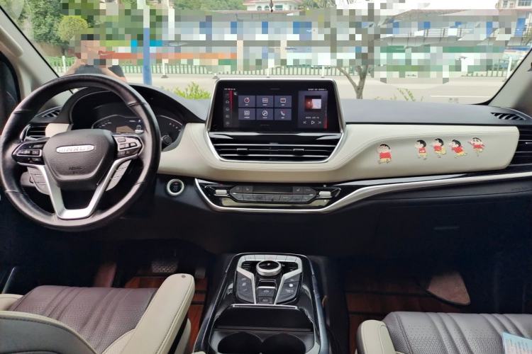 Used SAIC MAXUS G20 2020 2.0T Gasoline Automatic ZhiZun Edition Center Console