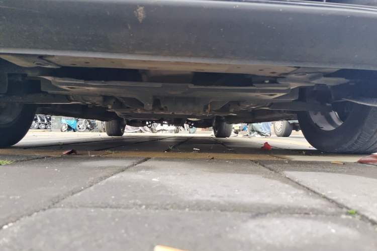 Used SAIC MAXUS G20 2020 2.0T Gasoline Automatic ZhiZun Edition Chassis Front