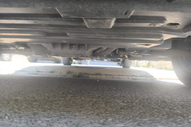 Used SAIC MAXUS G20 2020 2.0T Gasoline Automatic ZhiZun Edition Chassis Front