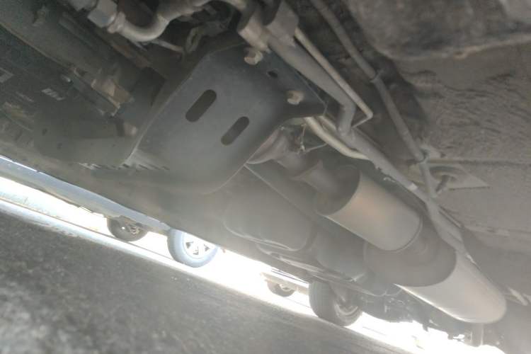 Used SAIC MAXUS G20 2020 2.0T Gasoline Automatic ZhiZun Edition Chassis Front Left