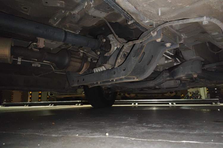 Used SAIC MAXUS G20 2020 2.0T Gasoline Automatic ZhiZun Edition Chassis Front Right