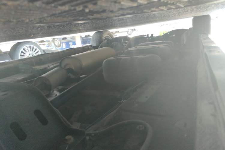 Used SAIC MAXUS G20 2020 2.0T Gasoline Automatic ZhiZun Edition Chassis Front Right