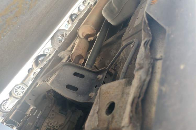 Used SAIC MAXUS G20 2020 2.0T Gasoline Automatic ZhiZun Edition Chassis Front Right