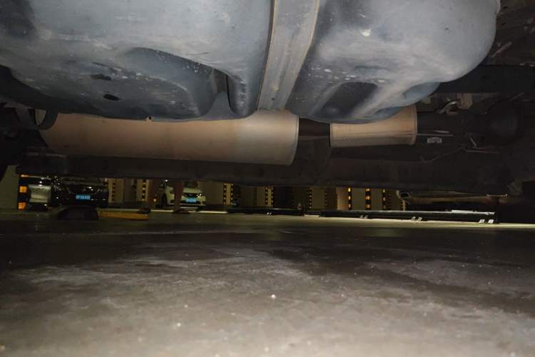 Used SAIC MAXUS G20 2020 2.0T Gasoline Automatic ZhiZun Edition Chassis Rear
